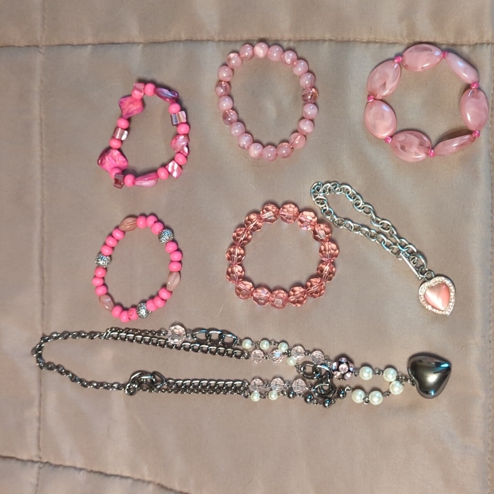 Bracelets lot of 6 and necklace